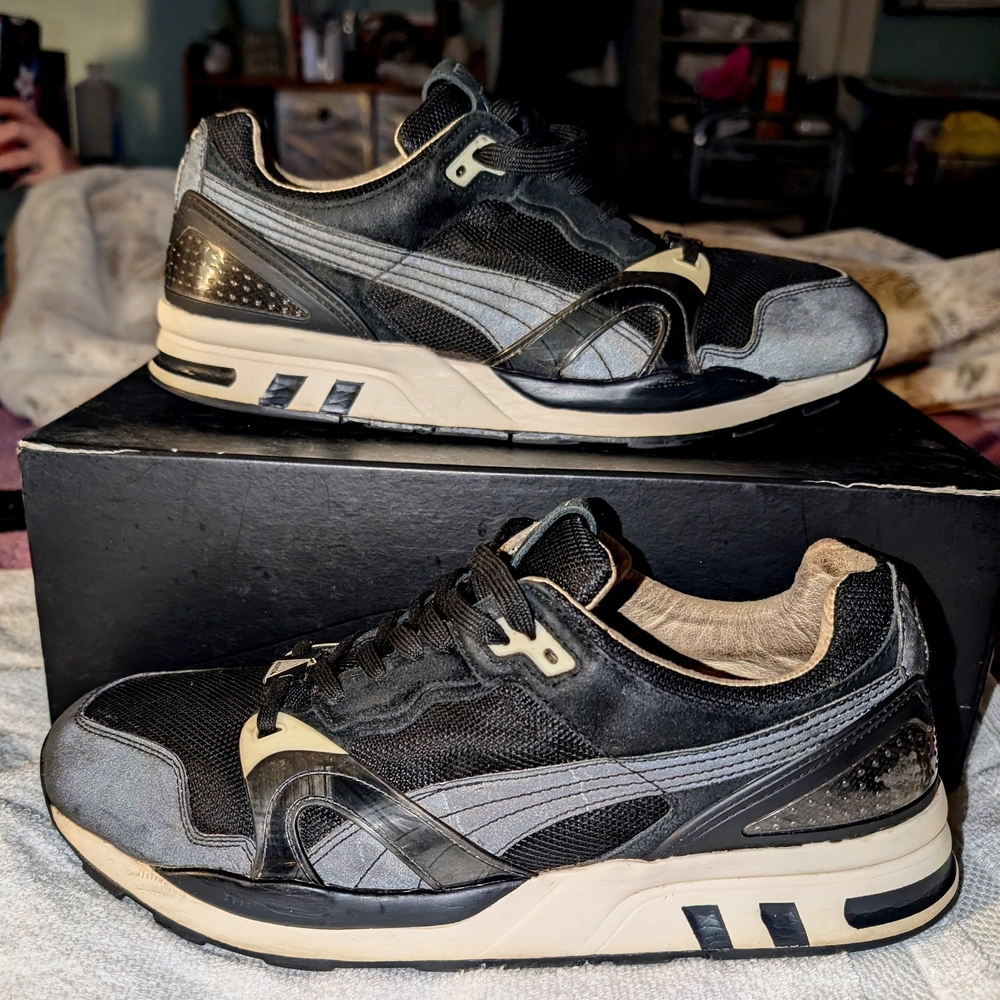 Puma Men's Black and Gray Sneakers